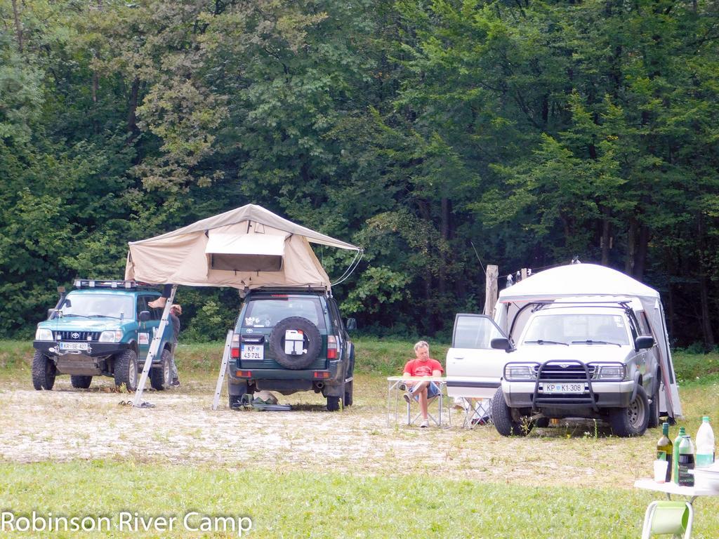 Robinson River Camp Радовлица Экстерьер фото